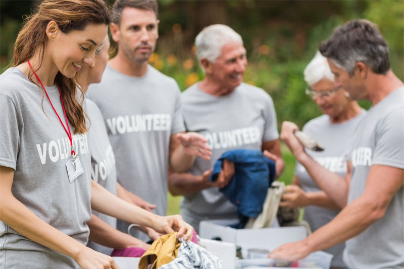 Volunteers Working Outside Volunteers Working Outside